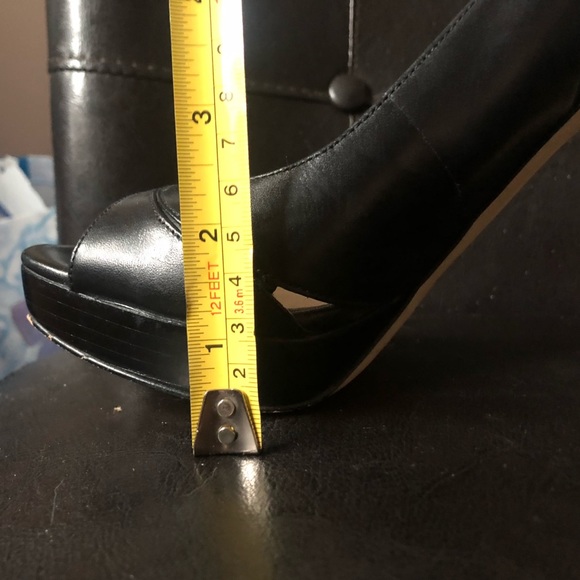 Michael Kors heels - Picture 9 of 9